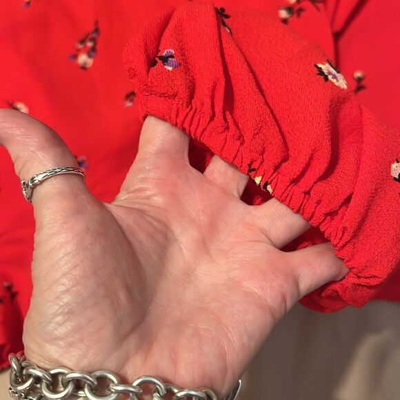 Wild Fable szXXL long sleeve red flowered twisted hem peplum side zip blouse EUC - Picture 9 of 10
